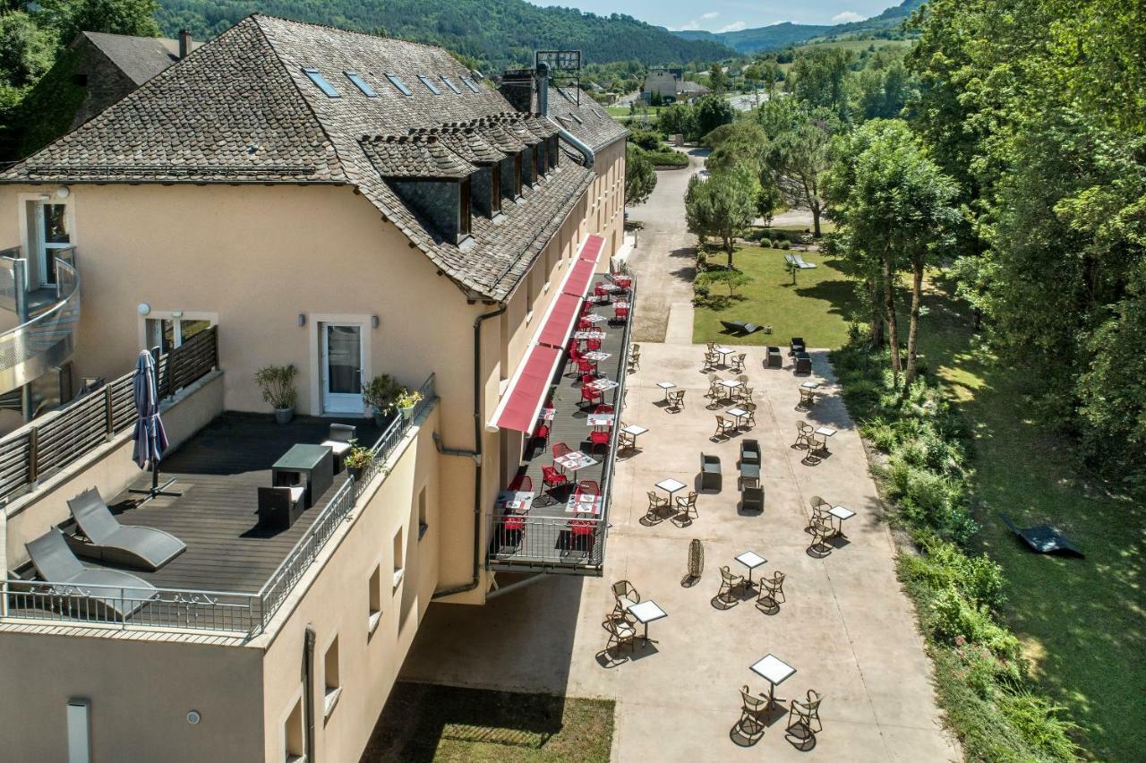 Logis Hotel Restaurant Les 2 Rives - A75, En Bordure De Riviere Banassac Exterior photo