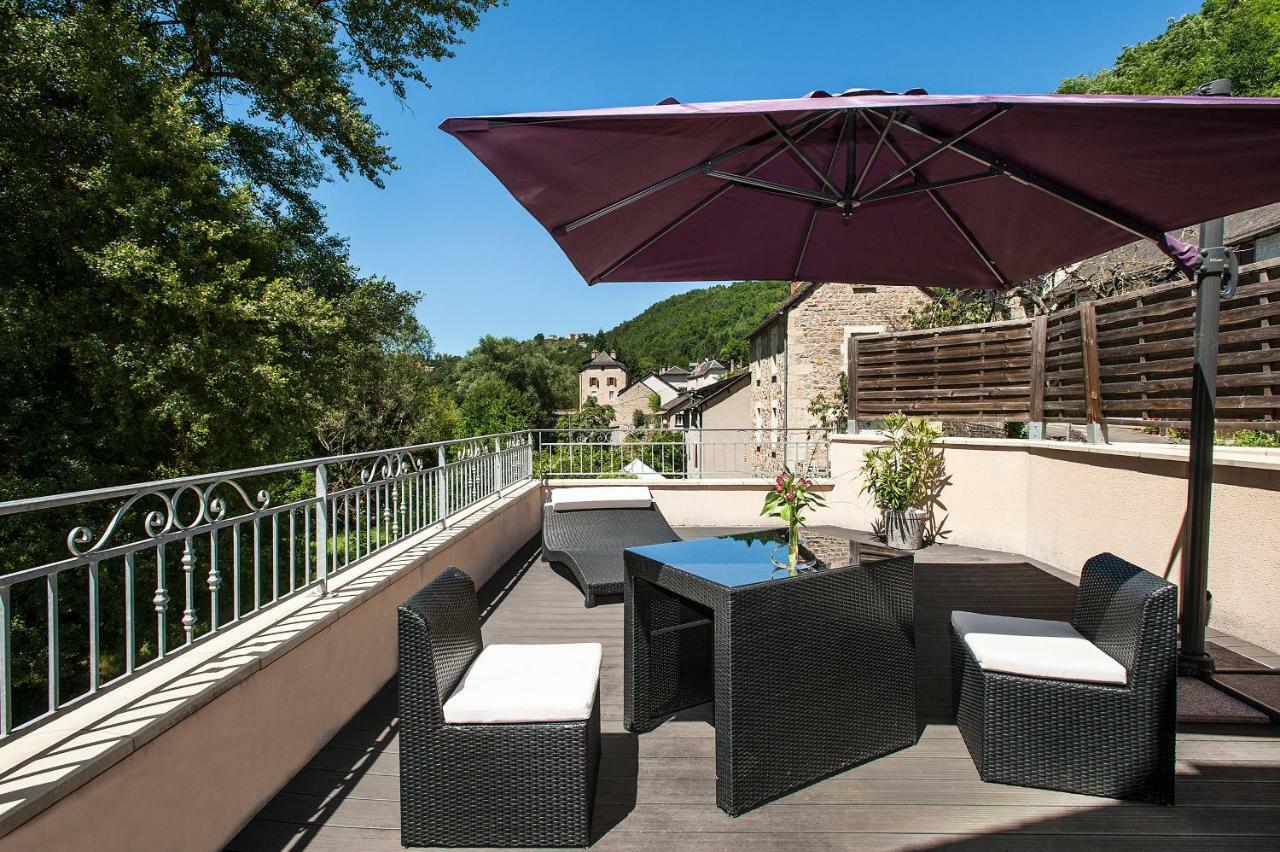 Logis Hotel Restaurant Les 2 Rives - A75, En Bordure De Riviere Banassac Exterior photo